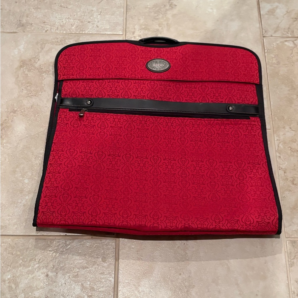 Reba Santa Fe Luggage Red Garment Bag NWOT